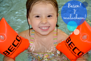 Read more about the article Basen z dzieckiem. W jakim wieku warto się wybrać? Co basen daje dziecku?