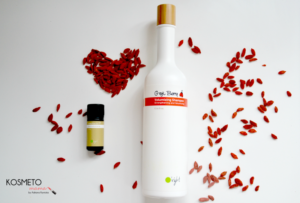 Read more about the article O’right. ECO kuracja do każdego rodzaju włosów. Szampon Goji Berry i olejek różany.